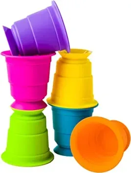 כוסות בריבוע (100% סיליקון!) מבית FAT BRAIN TOYS